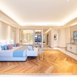 Suite avec Piscine Lit King-Size
